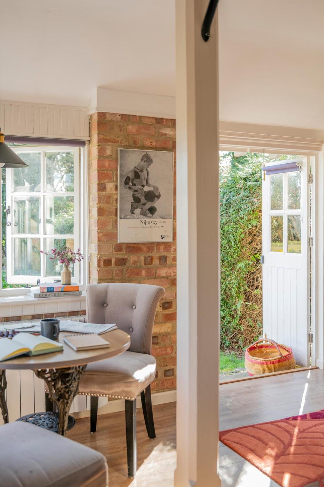 Old Mill Lodge By Huluki Sussex Stays Hurstpierpoint Esterno foto